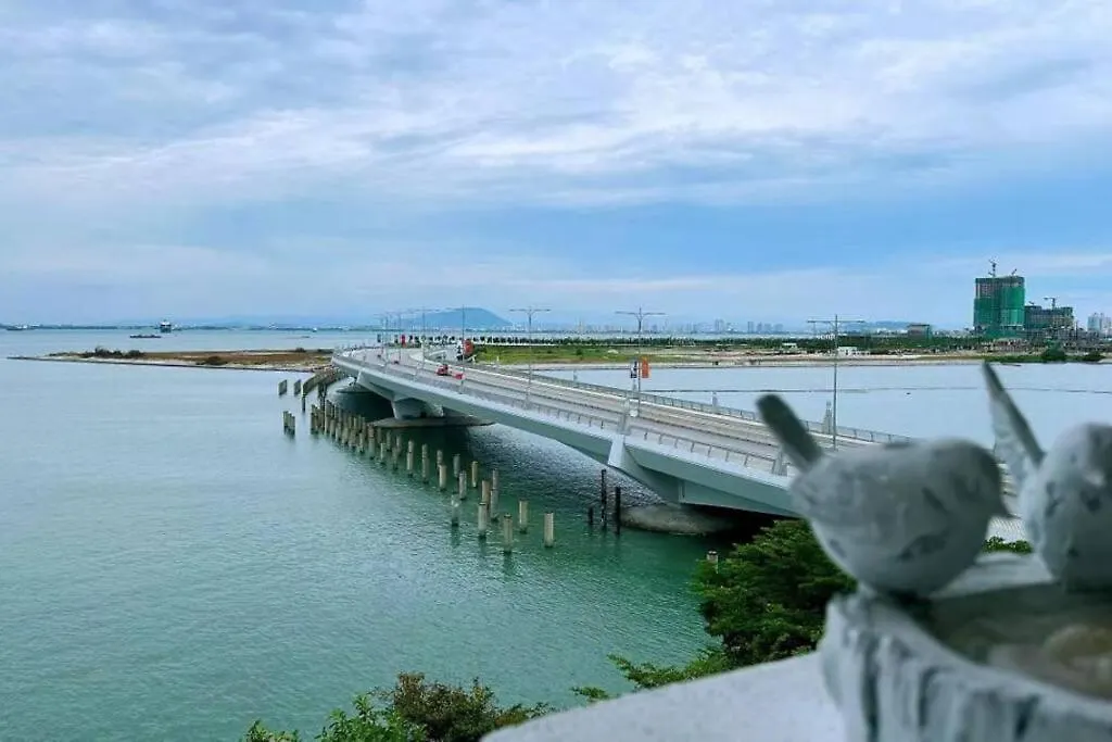 Straits Quay 1 Bedroom Elegant Suite - Infinity Seaview Tanjung Tokong