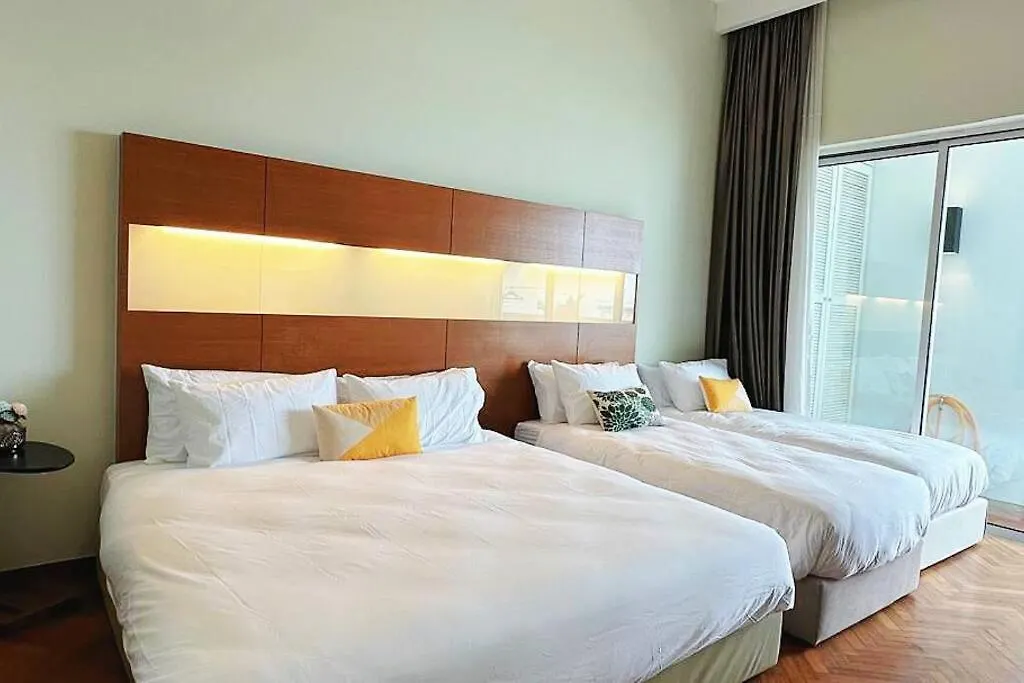 Straits Quay 1 Bedroom Elegant Suite - Infinity Seaview Tanjung Tokong Malaysia