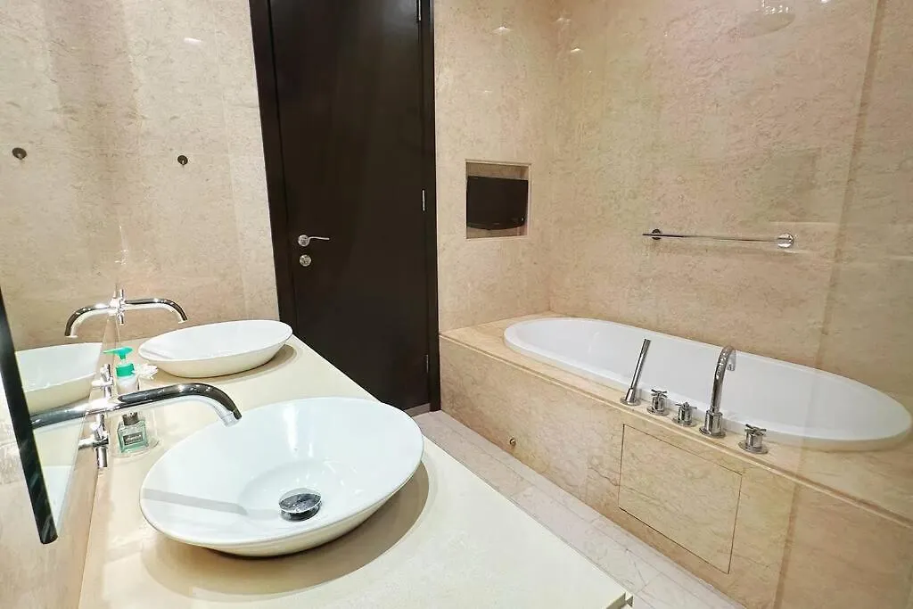 Straits Quay 1 Bedroom Elegant Suite - Infinity Seaview Tanjung Tokong